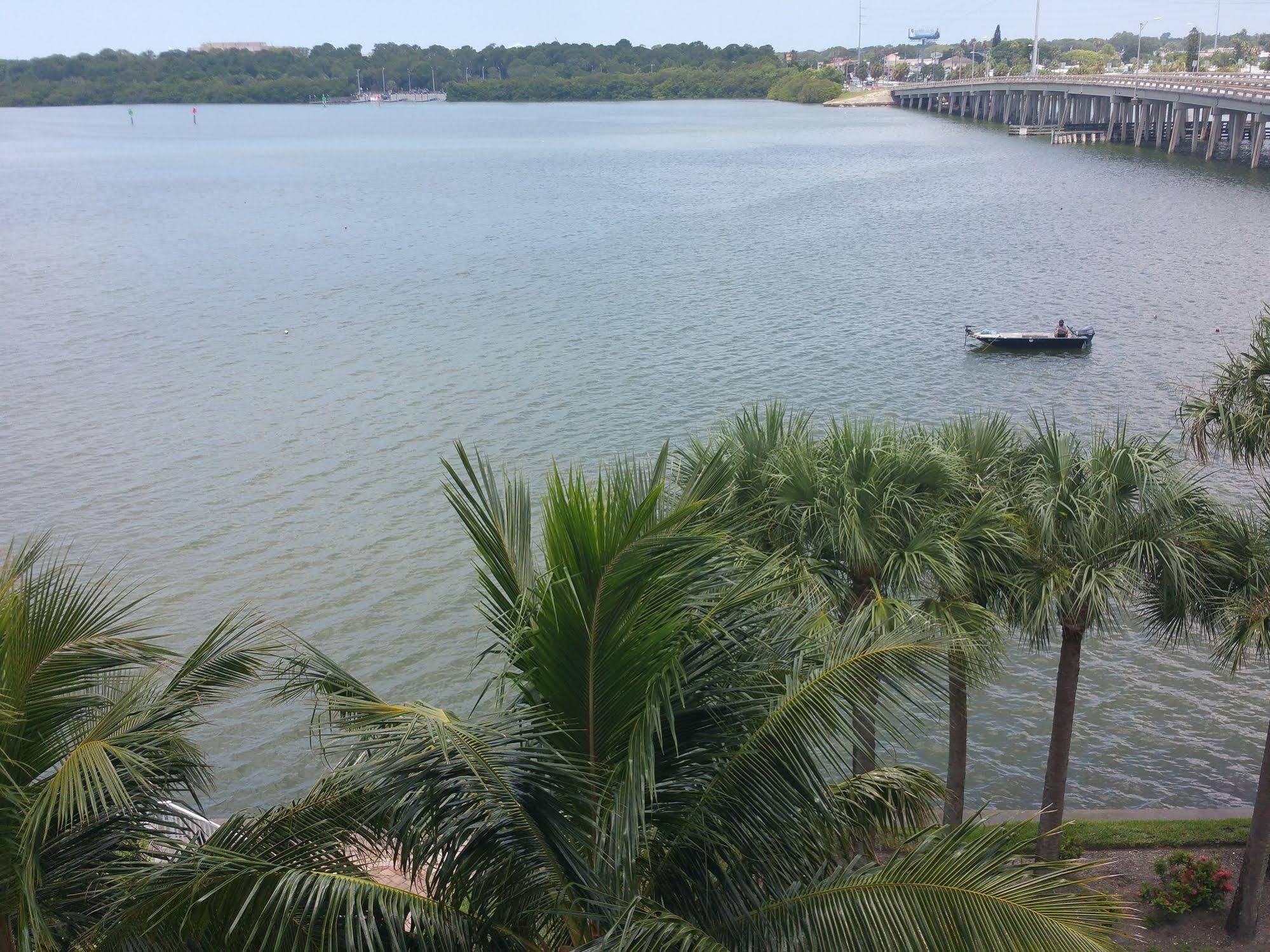 Boca Ciega Resort By Travel Resort Services St. Petersburg Eksteriør bilde