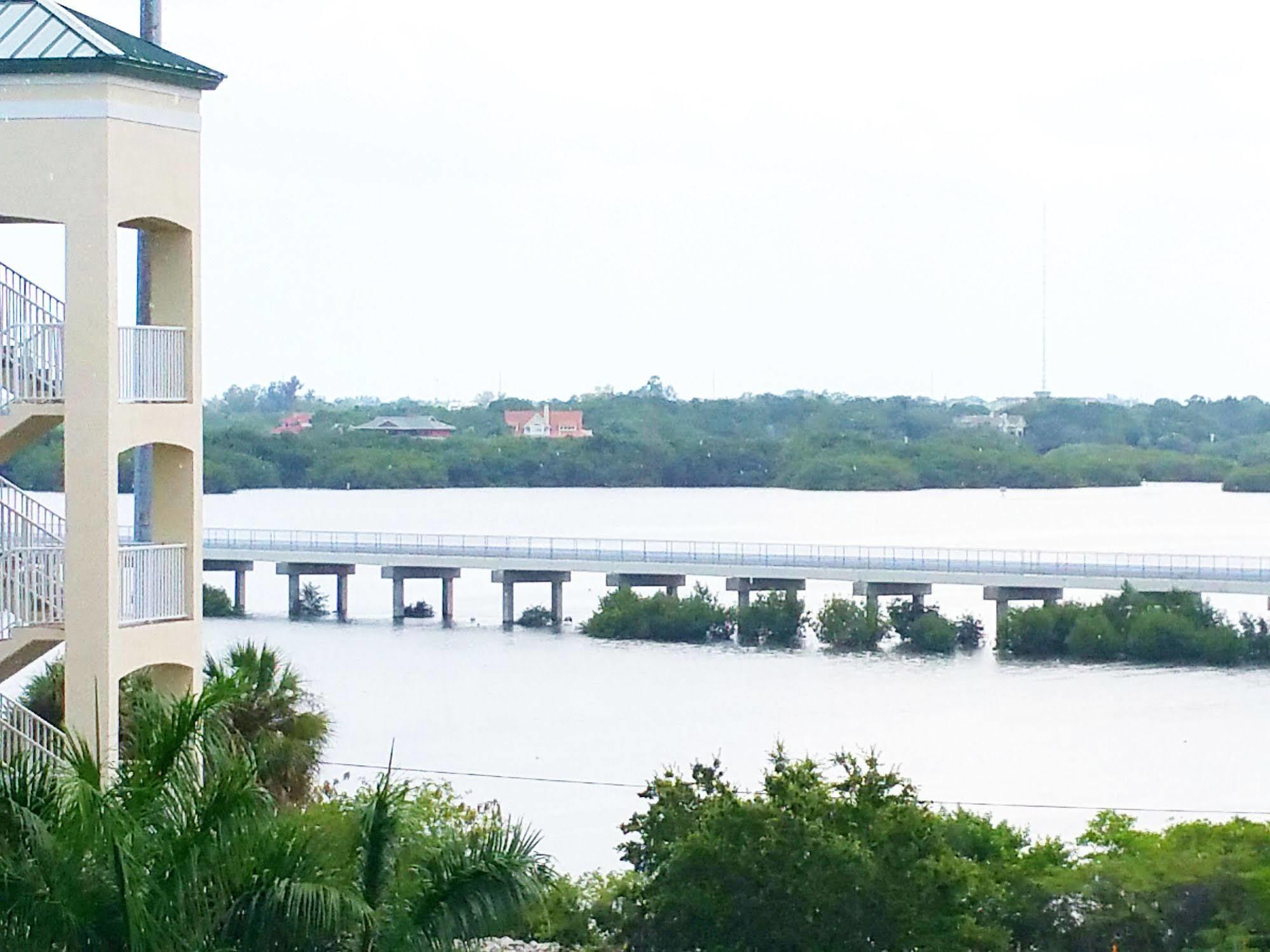 Boca Ciega Resort By Travel Resort Services St. Petersburg Eksteriør bilde
